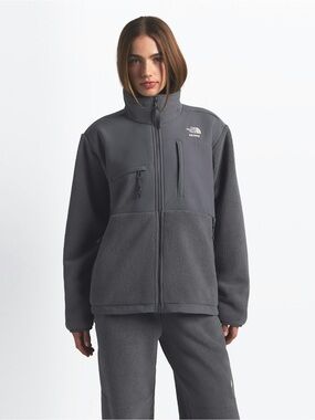The Northface X Skims 1995 DENALI FLEECE JACKET unisex size medium Gunmetal NWT